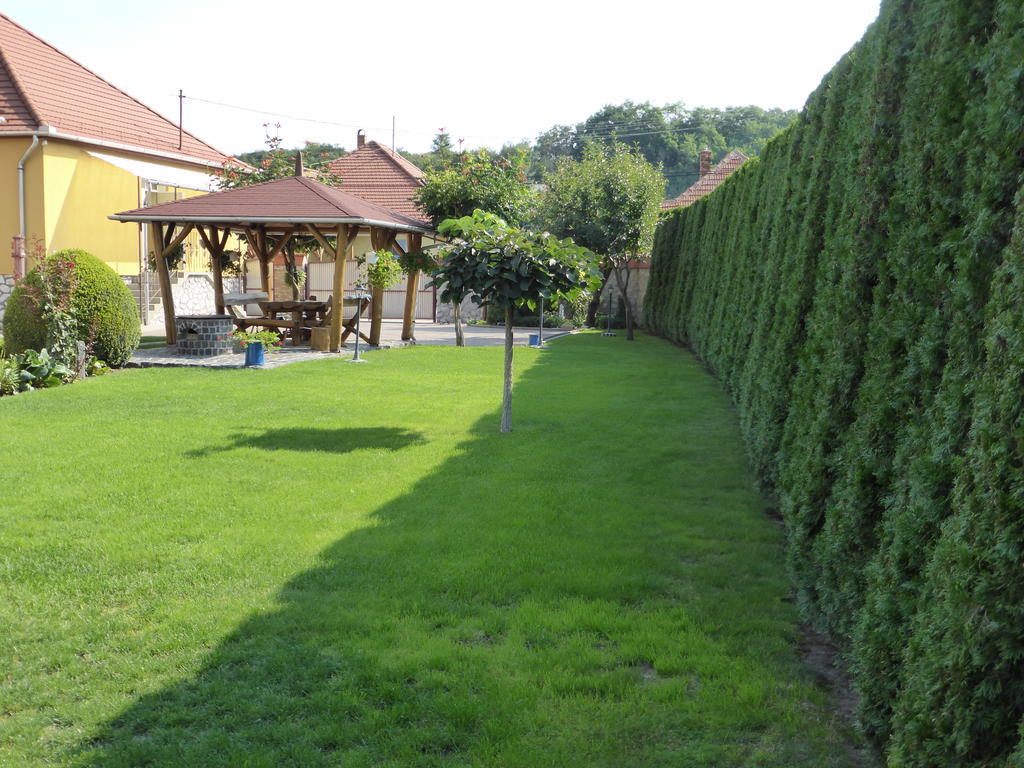Napfény Apartman és Vendégház Egerszalók Extérieur photo