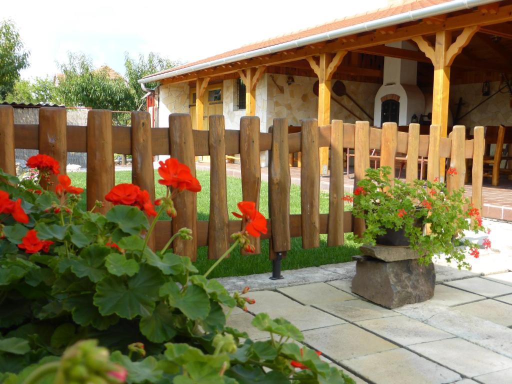 Napfény Apartman és Vendégház Egerszalók Extérieur photo