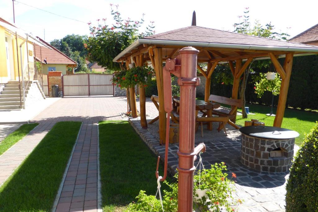 Napfény Apartman és Vendégház Egerszalók Extérieur photo