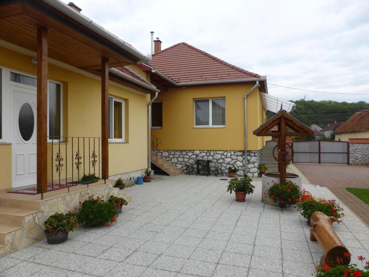Napfény Apartman és Vendégház Egerszalók Extérieur photo
