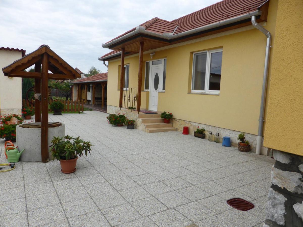 Napfény Apartman és Vendégház Egerszalók Extérieur photo